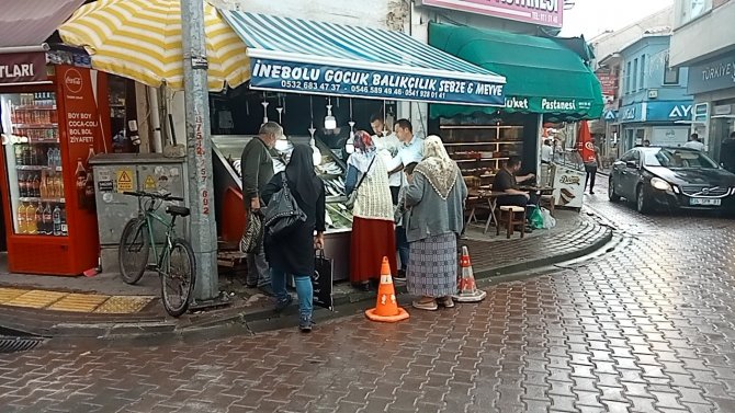 Olta İle Tutulan Palamutlar, Tezgahları Süsledi