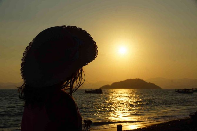 Muğla’da Göz Kamaştıran Gün Batımı