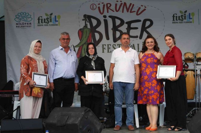 Ürünlü’de Biberin Bin Bir Çeşit Lezzeti Yarıştı