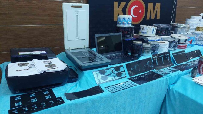 Sahte Bandrol Üreten Çete Yapılan Operasyonla Yakalandı