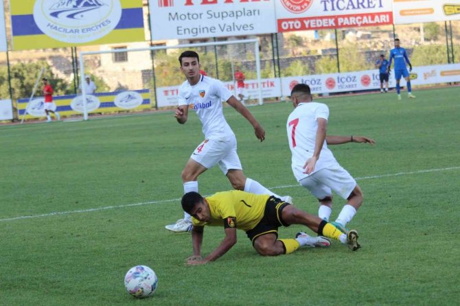 Rezerv Lig 2. Hafta: Kayserispor: 0- İ̇stanbulspor:0
