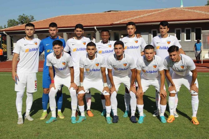 Rezerv Lig 2. Hafta: Kayserispor: 0- İ̇stanbulspor:0