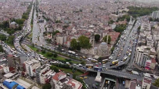 Yenikapı Sahil Yolunda Oluşan Trafik Havadan Görüntülendi