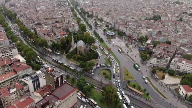 Yenikapı Sahil Yolunda Oluşan Trafik Havadan Görüntülendi
