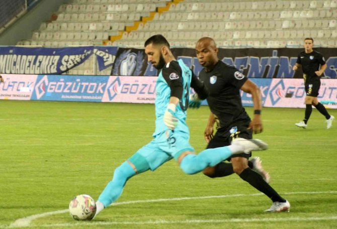 Spor Toto 1. Lig: Bb Erzurumspor: 0 - Pendikspor: 0