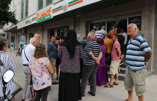 Tarım Kredi Kooperatif Marketlerinde İndirimli Ürünlere Yoğun İlgi