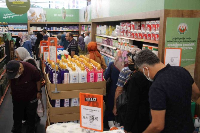 Bazı Tüketiciler Yeni Etiket Fiyatlarını Uygun Bulurken, Birçok Tüketici De İndirimi Hissetmediklerini Dile Getirdi