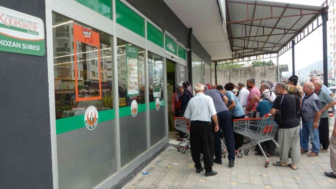 Tarım Kredi Kooperatif Marketi’nde İndirim Yoğunluğu