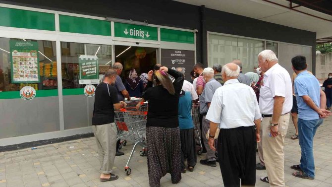 Tarım Kredi Kooperatif Marketi’nde İndirim Yoğunluğu