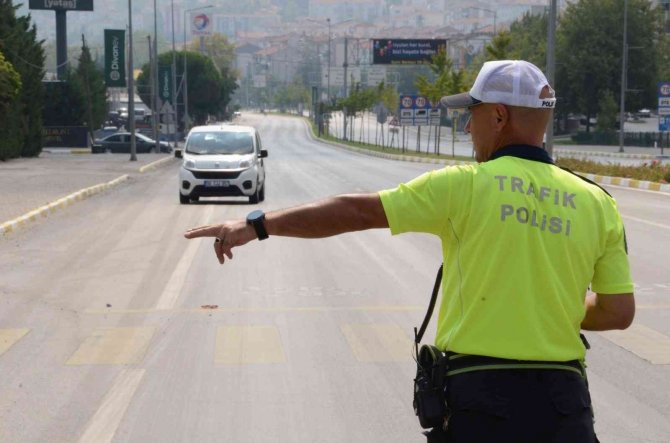 Türkiye Genelinde 46 Bin Personelle “Huzurlu Sokaklar” Uygulaması Gerçekleştirildi