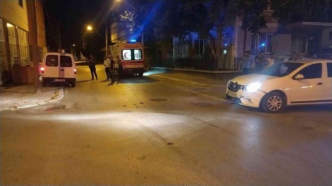 Alkollü Sürücünün Çarptığı Kamyonet Sürücüsü Yaralandı