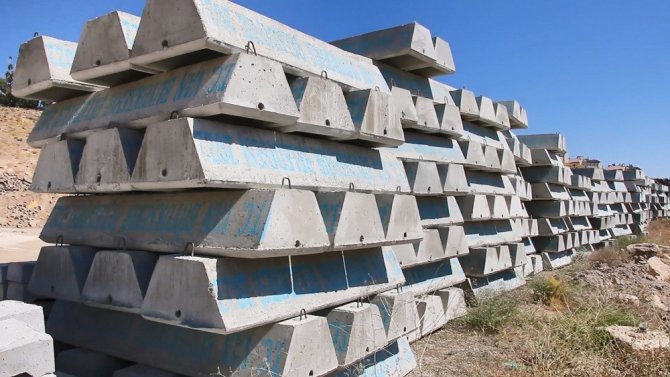 Erciş’te Çiftçilere Sıvat Desteği