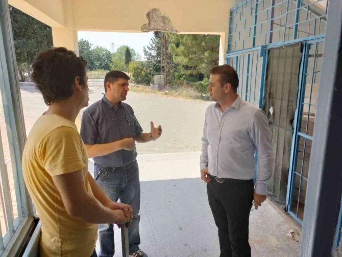 Müdür Akmeşe, Yeni Eğitim Öğretim Yılı Hazırlıklarını Yerinde İnceledi