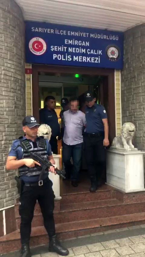 9 Suç Kaydı Bulunan Zanlı Sarıyer Asayiş Büro Amirliği Ekipleri Tarafından Yakalandı