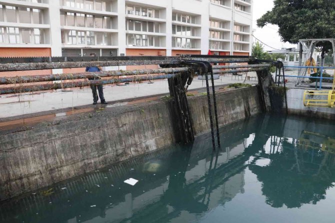 Hidroelektrik Santrali Kapaklarında Erkek Cesedi Bulundu