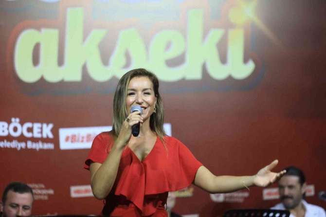 Büyükşehirin İlçe Konserleri Coşkuyla Devam Ediyor
