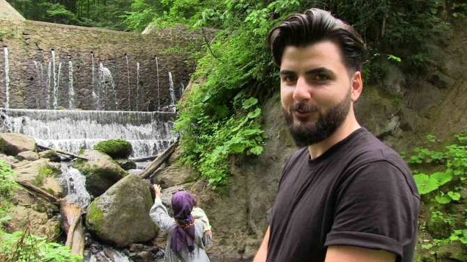 Sıcaktan Bunalanlar Borçka Karagöl’e Akın Etti