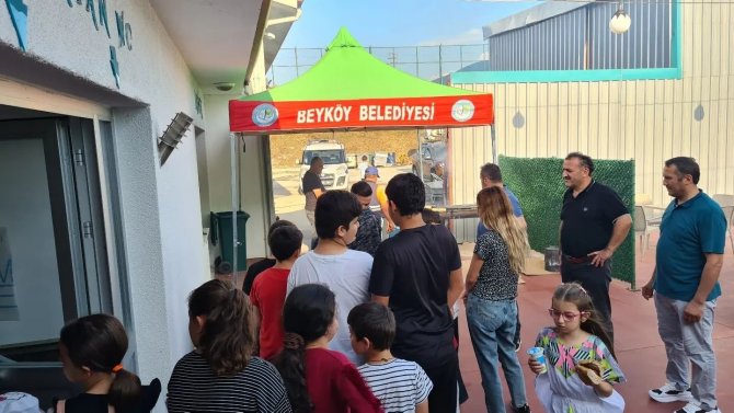 Başkan Kılıç’tan Öğrencilere Köfte Ekmek