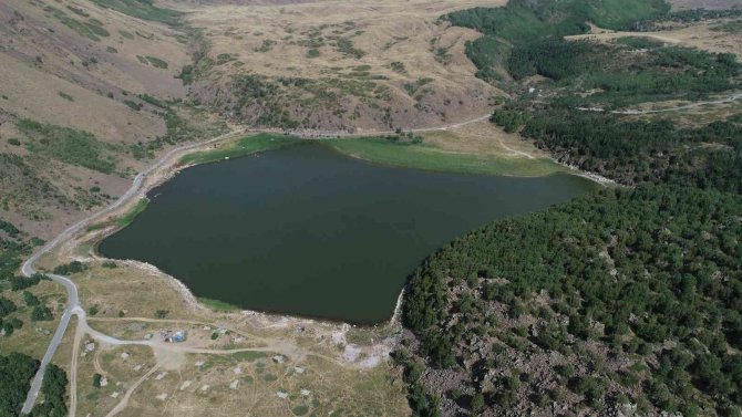 ‘Mükemmeliyet Ödüllü’ Nemrut Kalderası Ziyaretçi Akınına Uğruyor