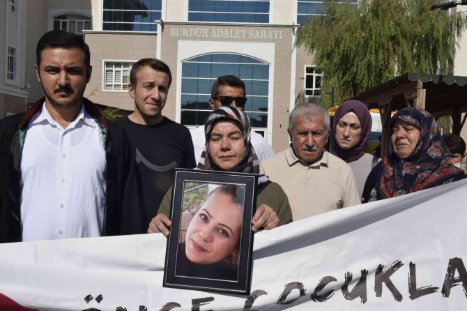 Eşini Tüfekle Öldüren Sanık Hakim Karşısına Çıktı