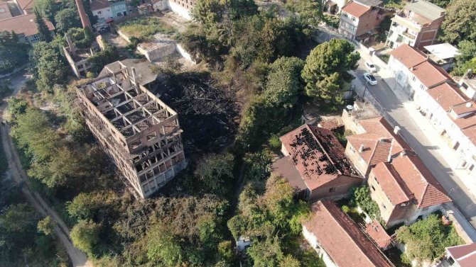 Tarihi İpekçilik Fabrikasındaki Yangının Bilançosu Havadan Görüntülendi