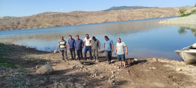 Kılıçkaya Baraj Gölüne 500 Bin Sazan Yavrusu Bırakıldı