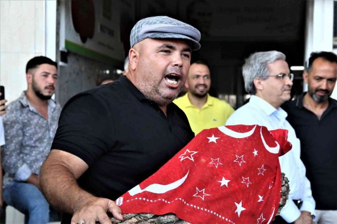 Erkek Çocuğu Dünyaya Gelince 700 Yıllık Geleneği Yaşattı