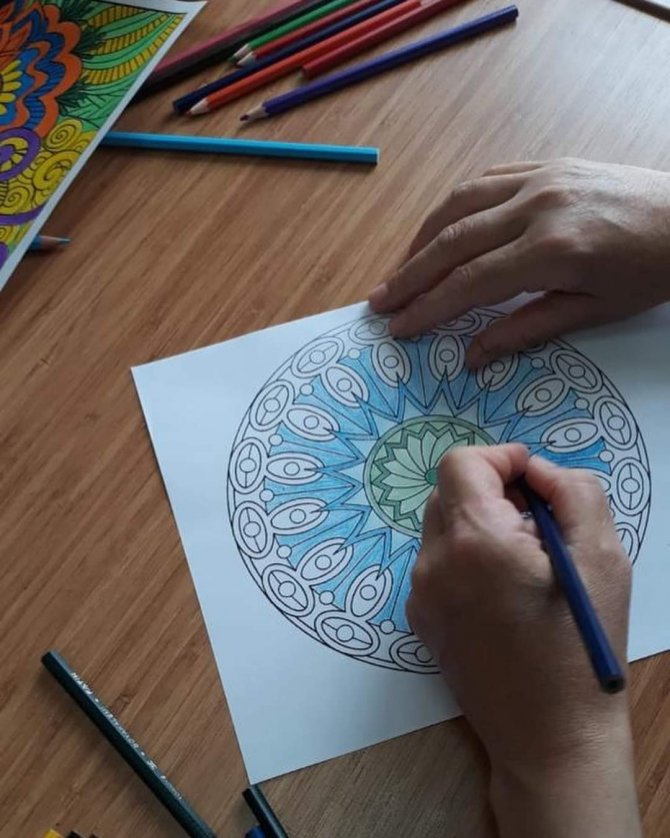 Sincanlı Hanımlar Mandala İle Stres Atıyor