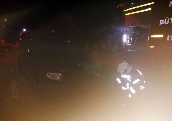 Kardeşinin Aracını Benzin Dökerek Yaktı