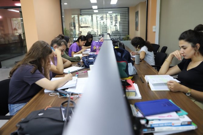 Mardin Gençlik Merkezi‘nin 275 Üyesi Üniversiteye Yerleşti