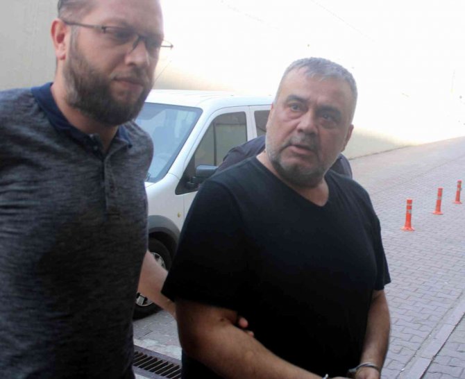 Husumetlilerine Kurşun Yağdıran Ünlü Sanatçı Metin Işık Ve Oğlu Adliyede