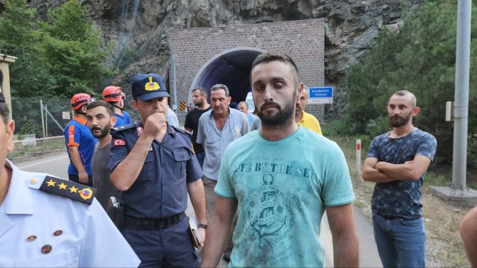 Karabük’te Faciadan Dönüldü: Alev Alan Mikserin Patlama Anları Kamerada