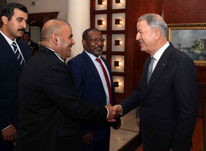 Bakan Akar, Libya Yüksek Devlet Konseyi Başkanı El-mişri İle Görüştü