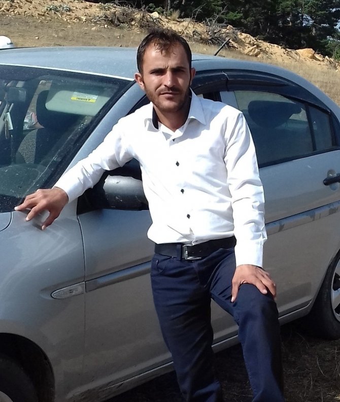 Mardin’de Yol Kenarın Erkek Cesedi Bulundu