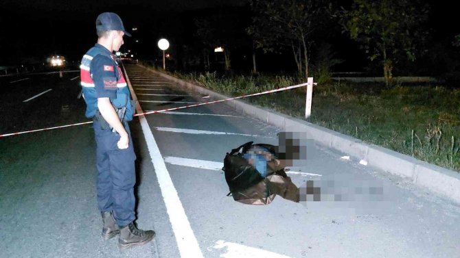 Yol Kenarında Katı Atık Toplarken Kazada Hayatını Kaybetti