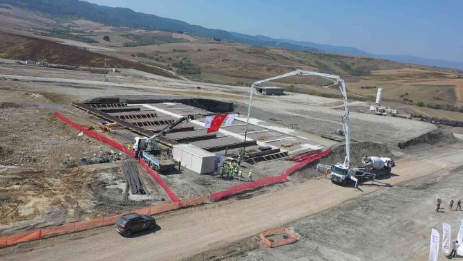 Yalova Makine İ̇htisas Osb’de 4’üncü Fabrikanın Temeli Atıldı