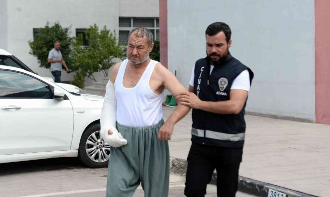 Annesini Yastıkla Boğarak Öldürdü