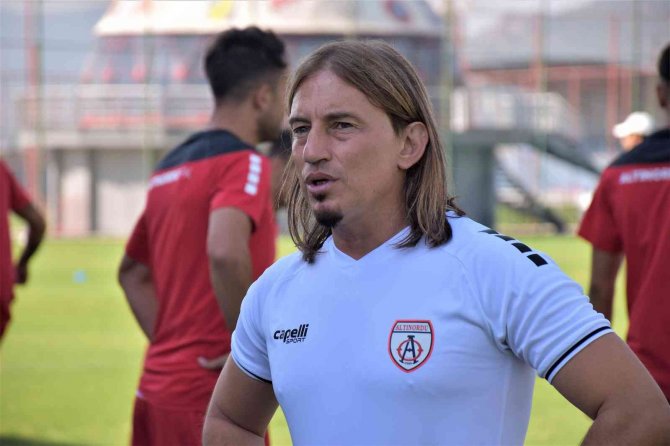 Ufuk Kahraman: "İ̇ç Sahadaki İlk Maçımızı Kazanmak İstiyoruz"