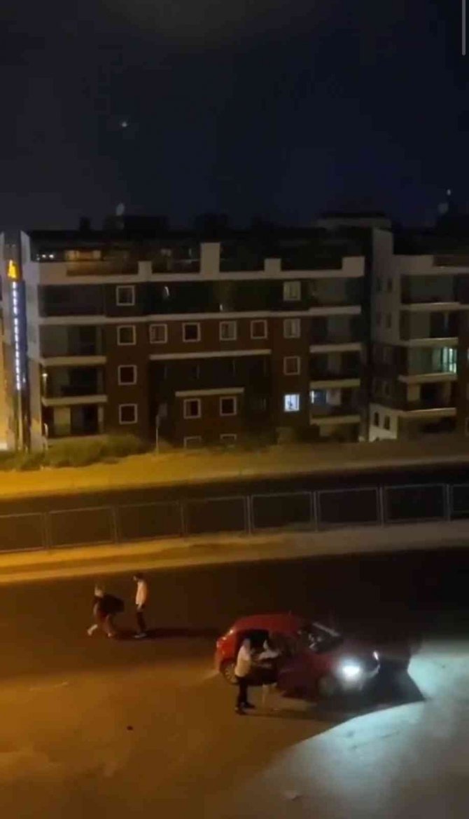Kadınların Gece Yarısı Anlam Verilemeyen Tehlikeli Kavgası