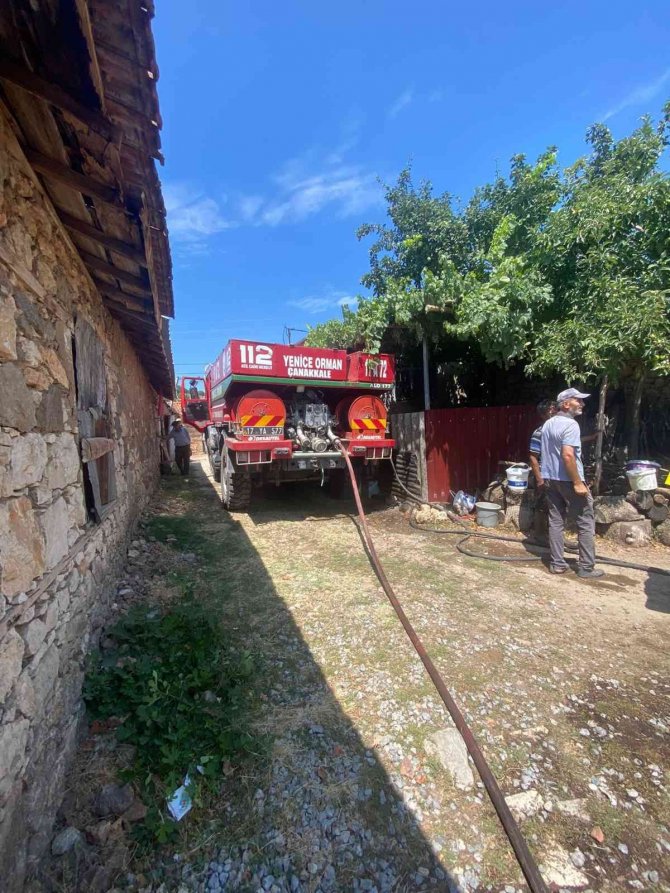 Yenice’de Ev Yangını Söndürüldü