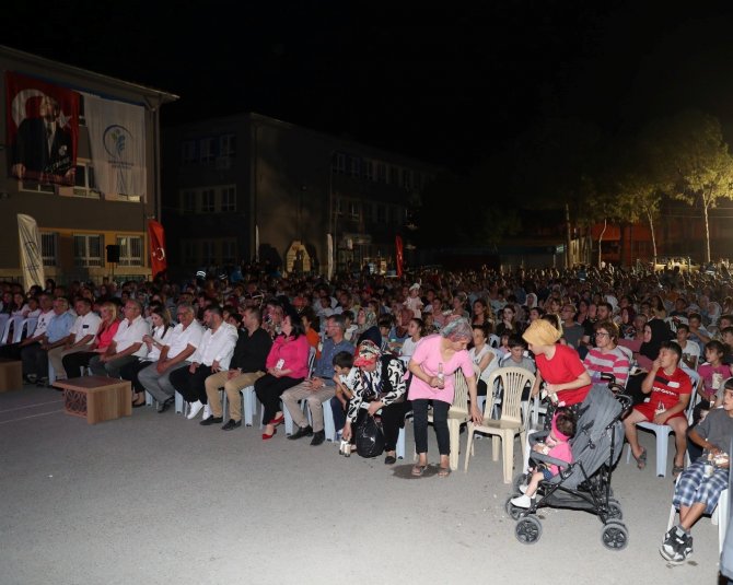 Binlerce Kişi Akkonak’ta Filmi Keyfi Yaşadı