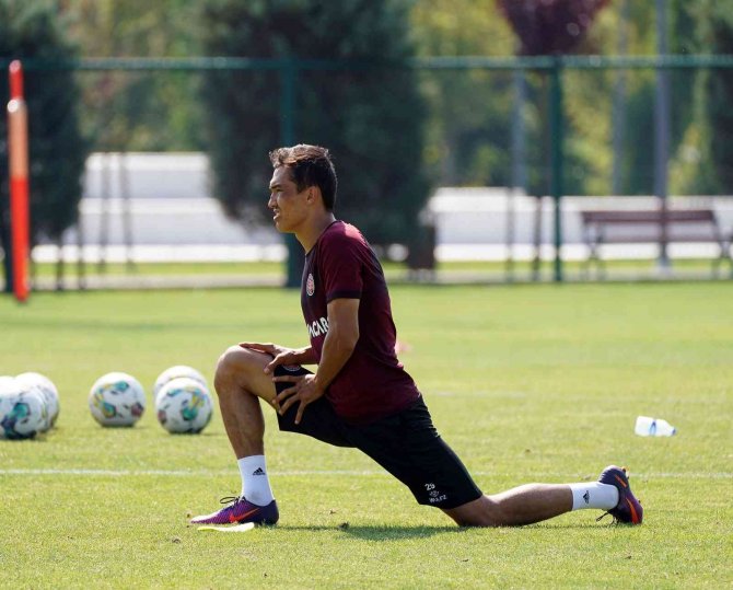 Fatih Karagümrük’te Beşiktaş Mesaisi Sürüyor