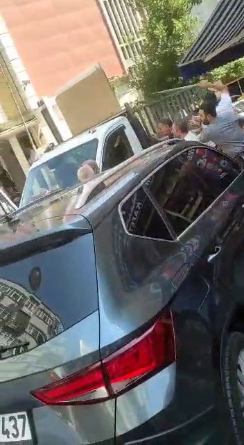 Fatihte Yol Verme Kavgası, Tabure Ve Sopalarla Saldırdılar