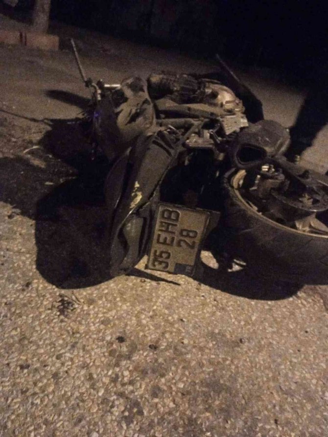 Manisa’da Motosikletler Çarpıştı: 1 Ölü, 2 Ağır Yaralı