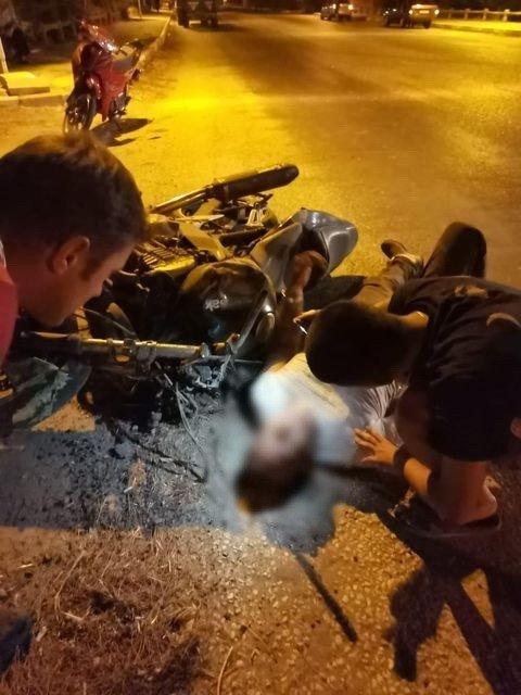 Manisa’da Motosikletler Çarpıştı: 1 Ölü, 2 Ağır Yaralı