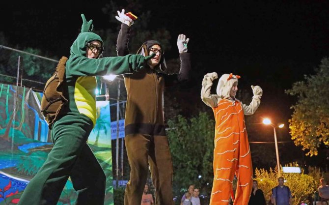 ‘Neşeli Orman’ Kışla Parkında Çocuklarla Buluştu