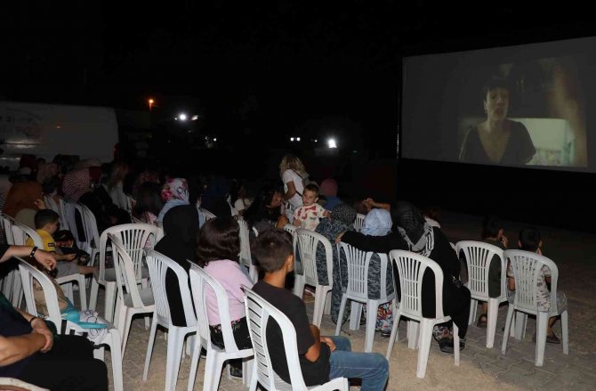 Mudanya’da Açık Havada Sinema Günleri Başladı