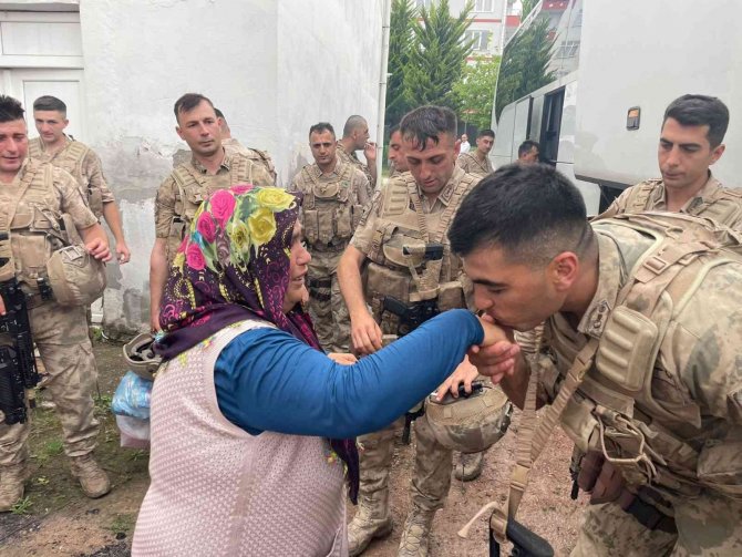 Ordu’dan 120 Komando Dualarla Suriye’ye Uğurlandı