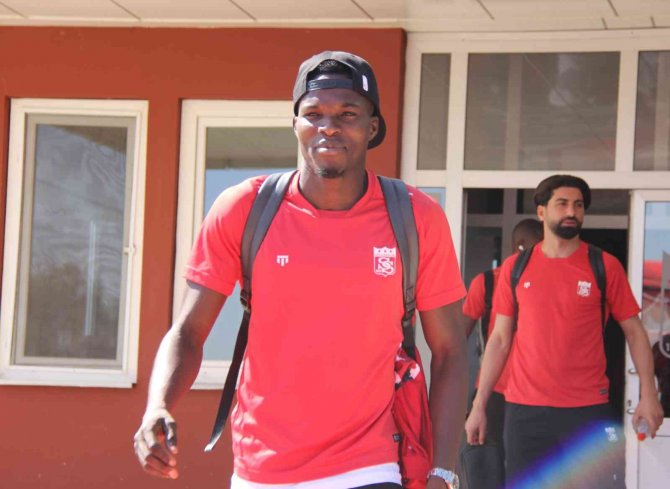 Sivasspor’a Coşkulu Uğurlama