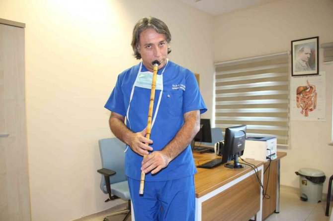 Ameliyat Stresini ’Ney’le Atıyor